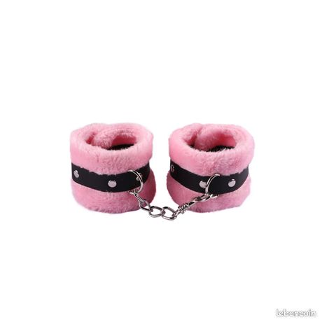 Esposas de terciopelo rosa
